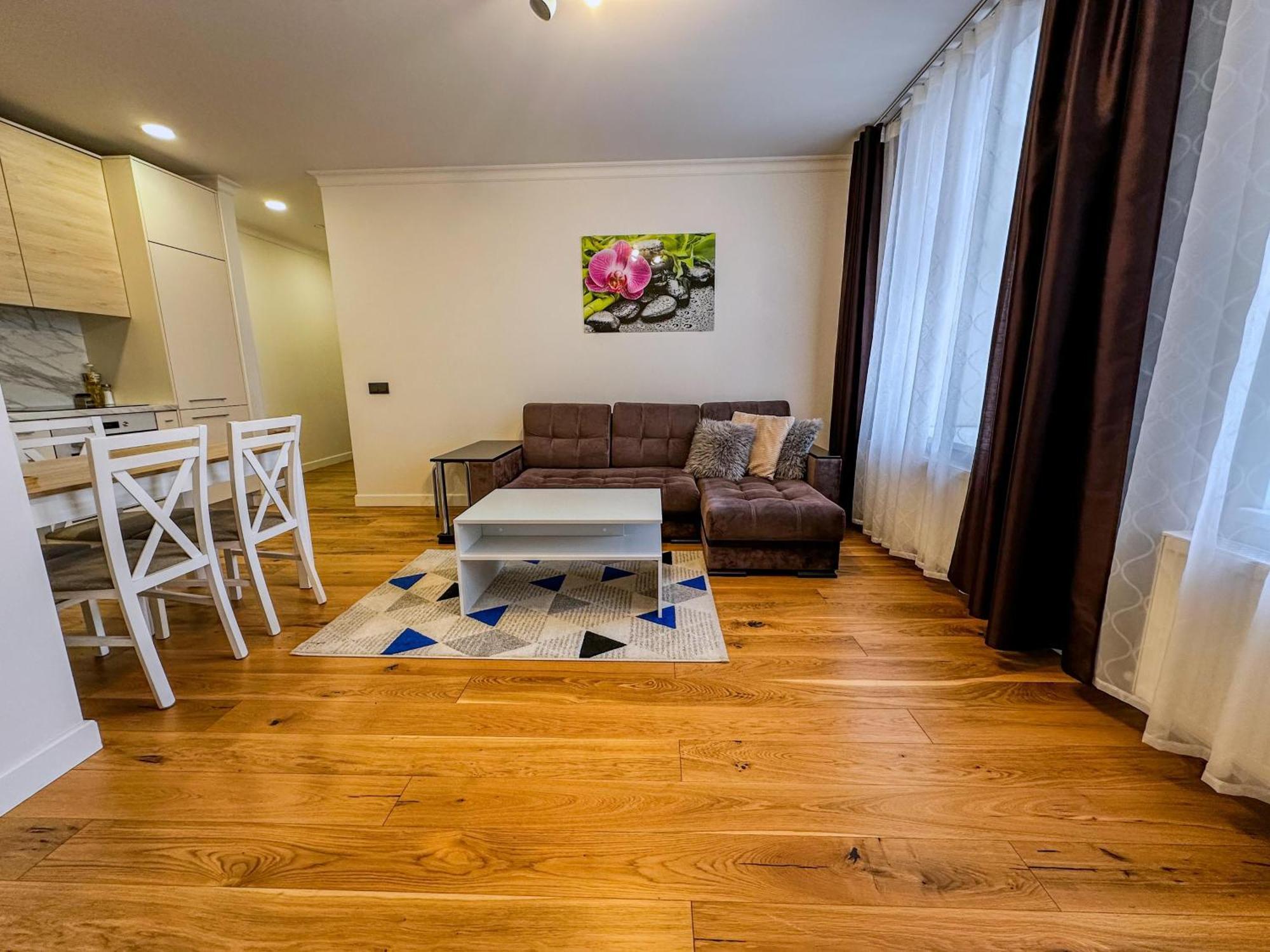 One Bedroom Promenade Apartment Riga Exterior foto